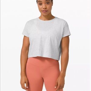Lululemon Cropped T-Shirt